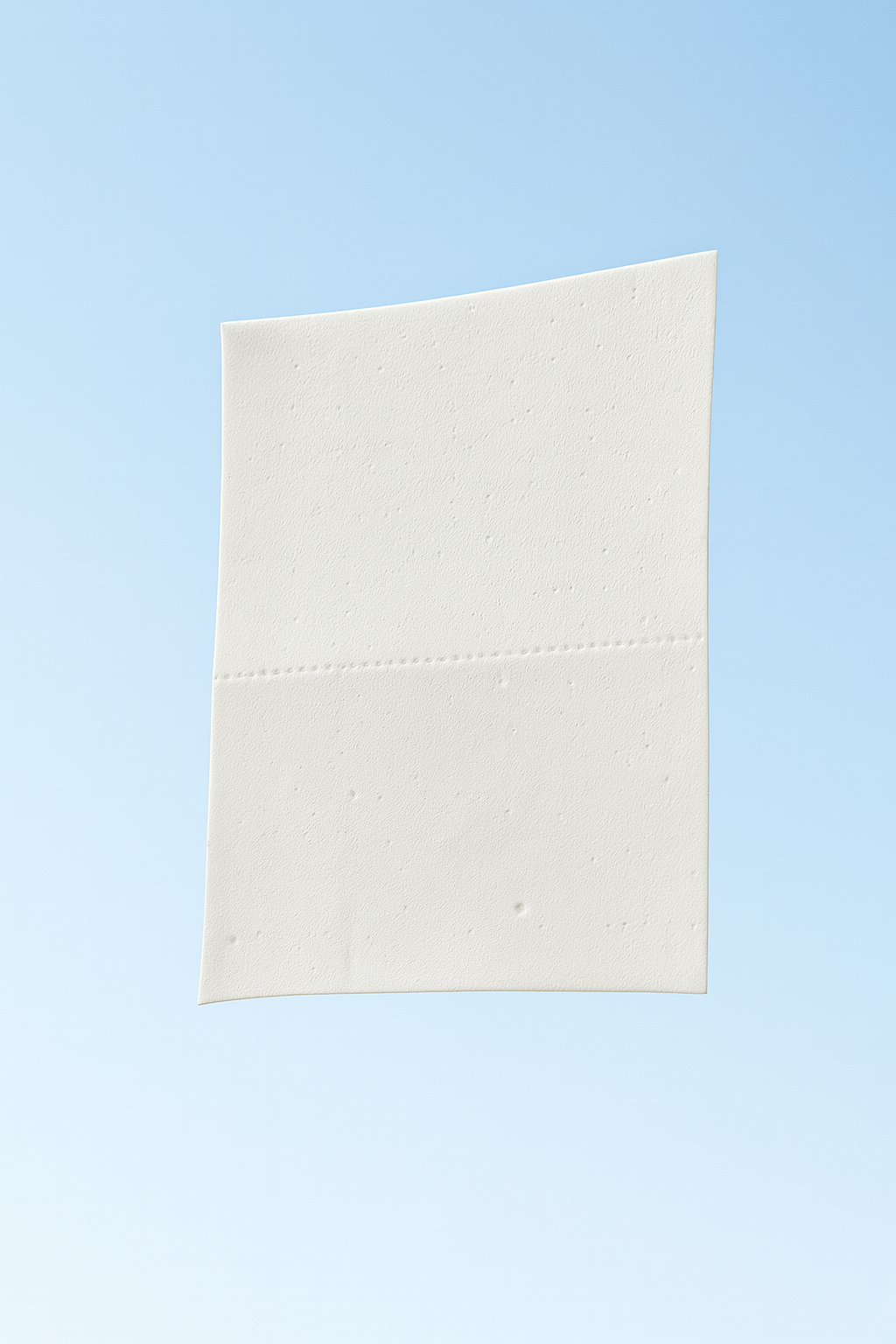 bibi wasstrips product showcase - een witte wasstrip tegen een lichtblauwe achtergrond